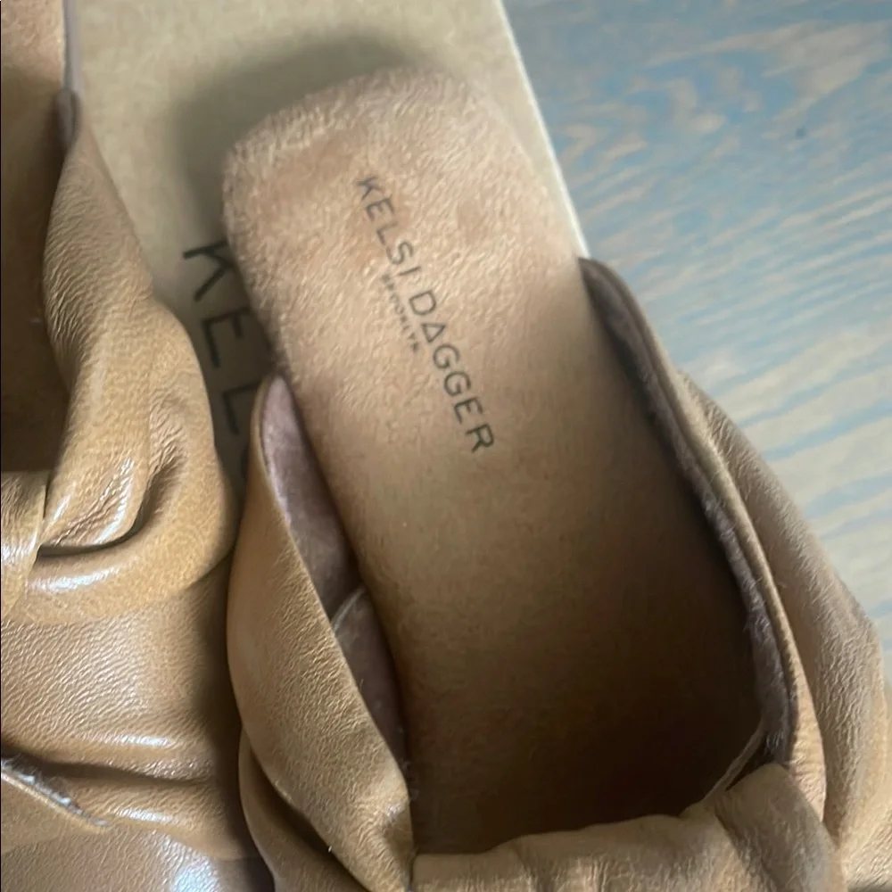 Kelsi Dagger Tan Mules with Chic Design - Picture 2 of 4